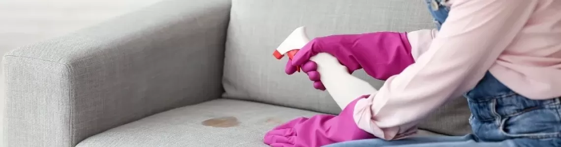 Koltuktan Kahve Lekesi Nasıl Çıkar? Koltuktan Kahve Lekesi Nasıl Çıkar?